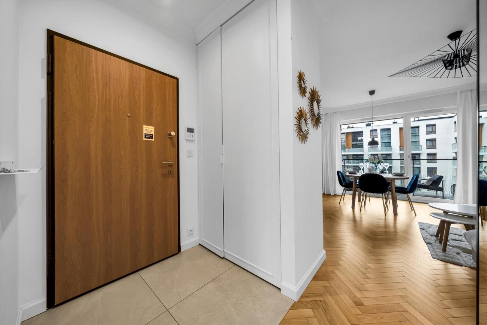 Apartament Zoliborz - Parking & Two Balconies - By Rentujemy *