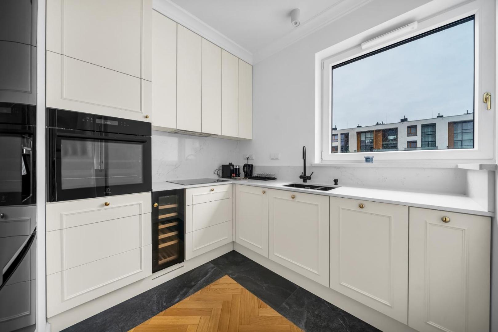 Apartament Zoliborz - Parking & Two Balconies - By Rentujemy *