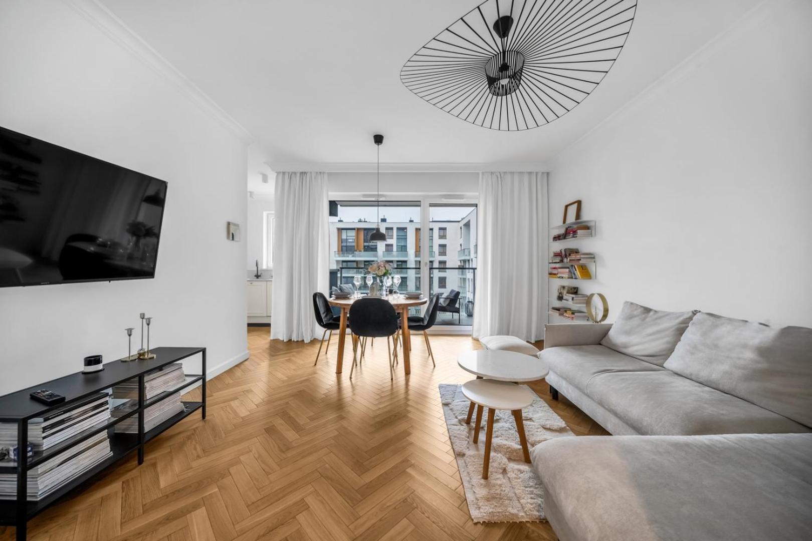 Apartament Zoliborz - Parking & Two Balconies - By Rentujemy